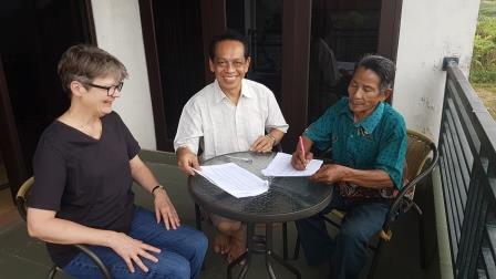 20190128_Mary and Wayan with the Enggano consultant Pak Aron